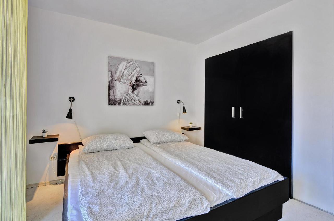 Lina Apartment Pula Ngoại thất bức ảnh